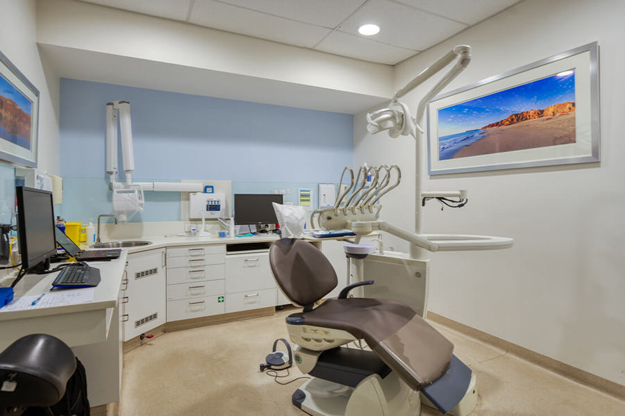 MD Morley Clinic Surgery Room Web