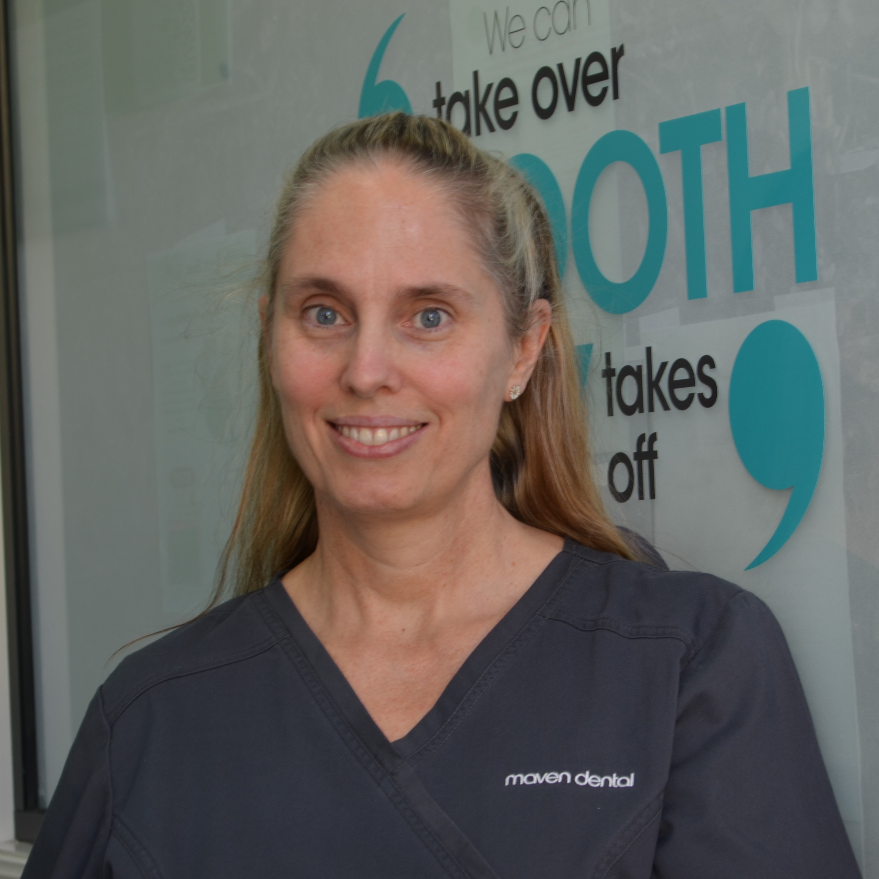 Lisa Sawtell Hygienist (1)