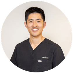 Dr Henry Zeng Dentist In Stafford Heights